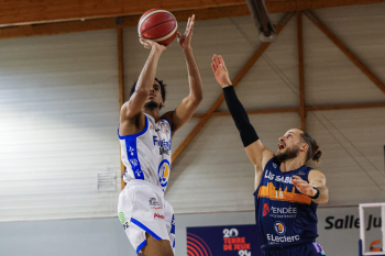 Fougères et Rennes, bourreaux des leaders