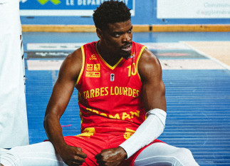 Deux leaders restent en tête