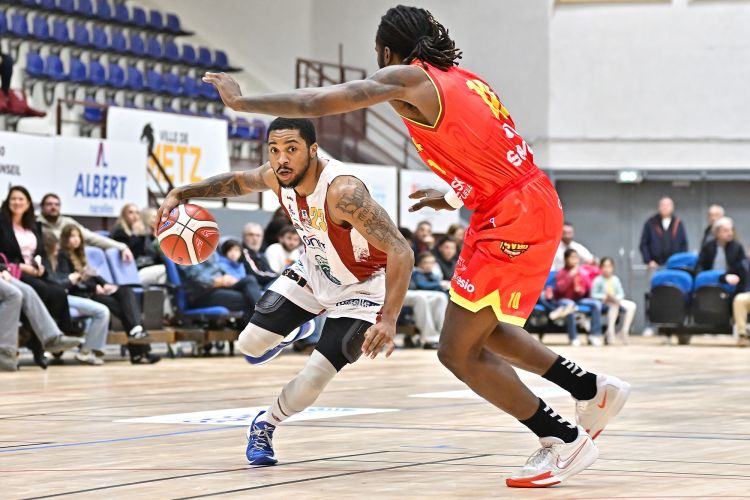 Compteur débloqué pour Metz, cap conservé pour le trio de tête